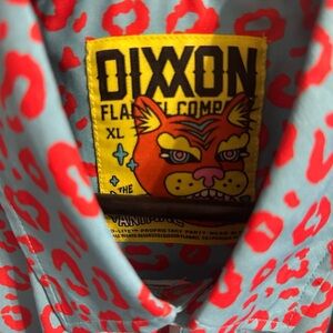 DIXXON Men's Gray and Red Patterned Shirt